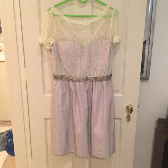 Lace dress - Picture 1 of 7